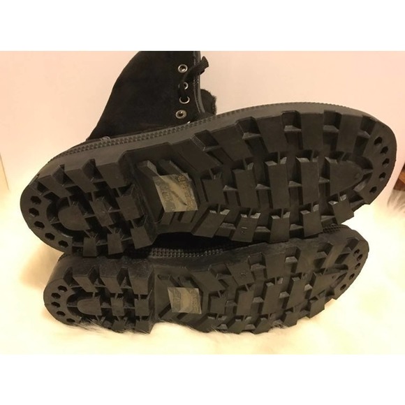 Boots - Picture 5 of 5